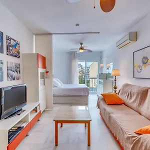 Apartamento Homeforguest Bright In La Carihuela Near The, Torremolinos